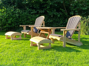 2 Classic Adirondack Chairs, Schemel, Tisch & Polster