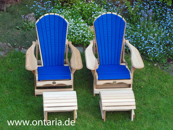 Adirondack Liegechairs mit Polsterkissen und Tisch